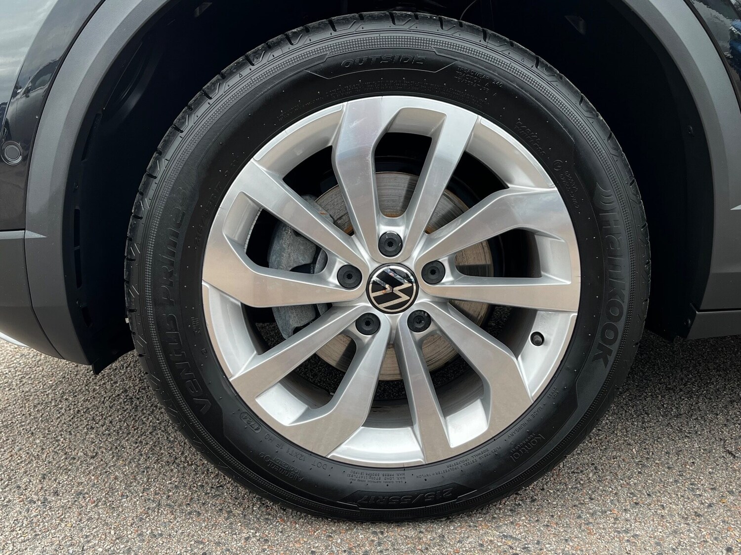 Used Volkswagen T-Roc 2025 for sale - 76588308: Photo 13