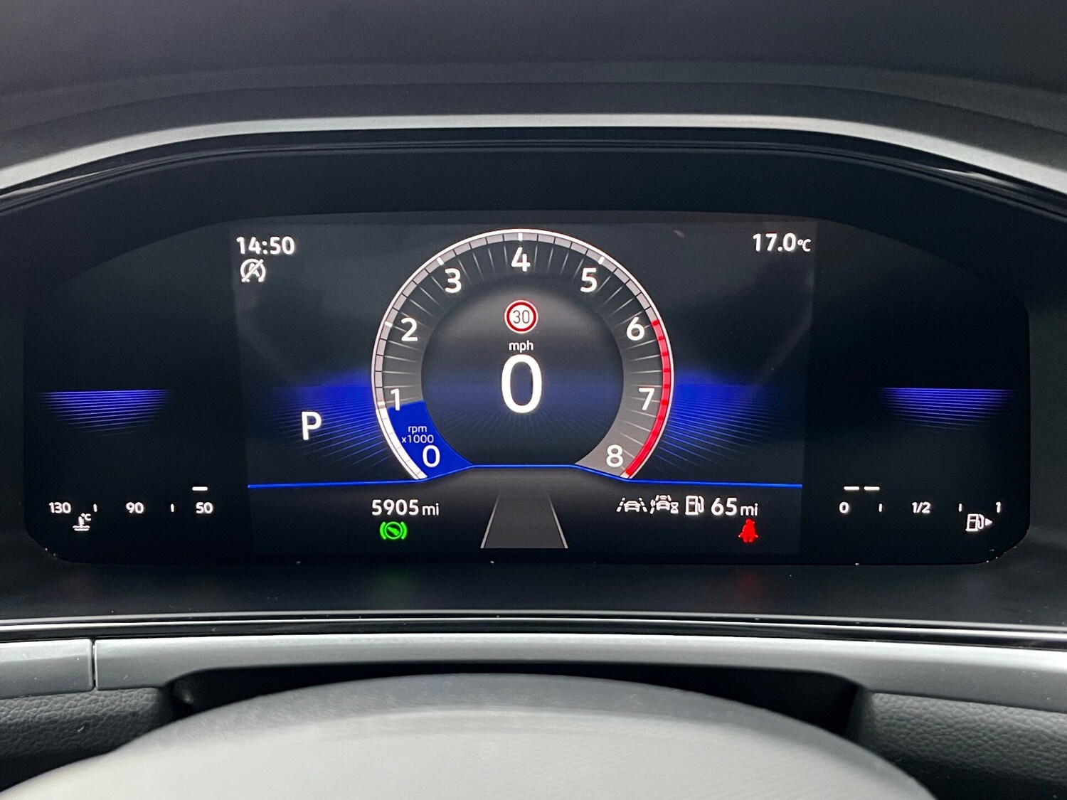 Used Volkswagen T-Roc 2025 for sale - 76588308: Photo 24