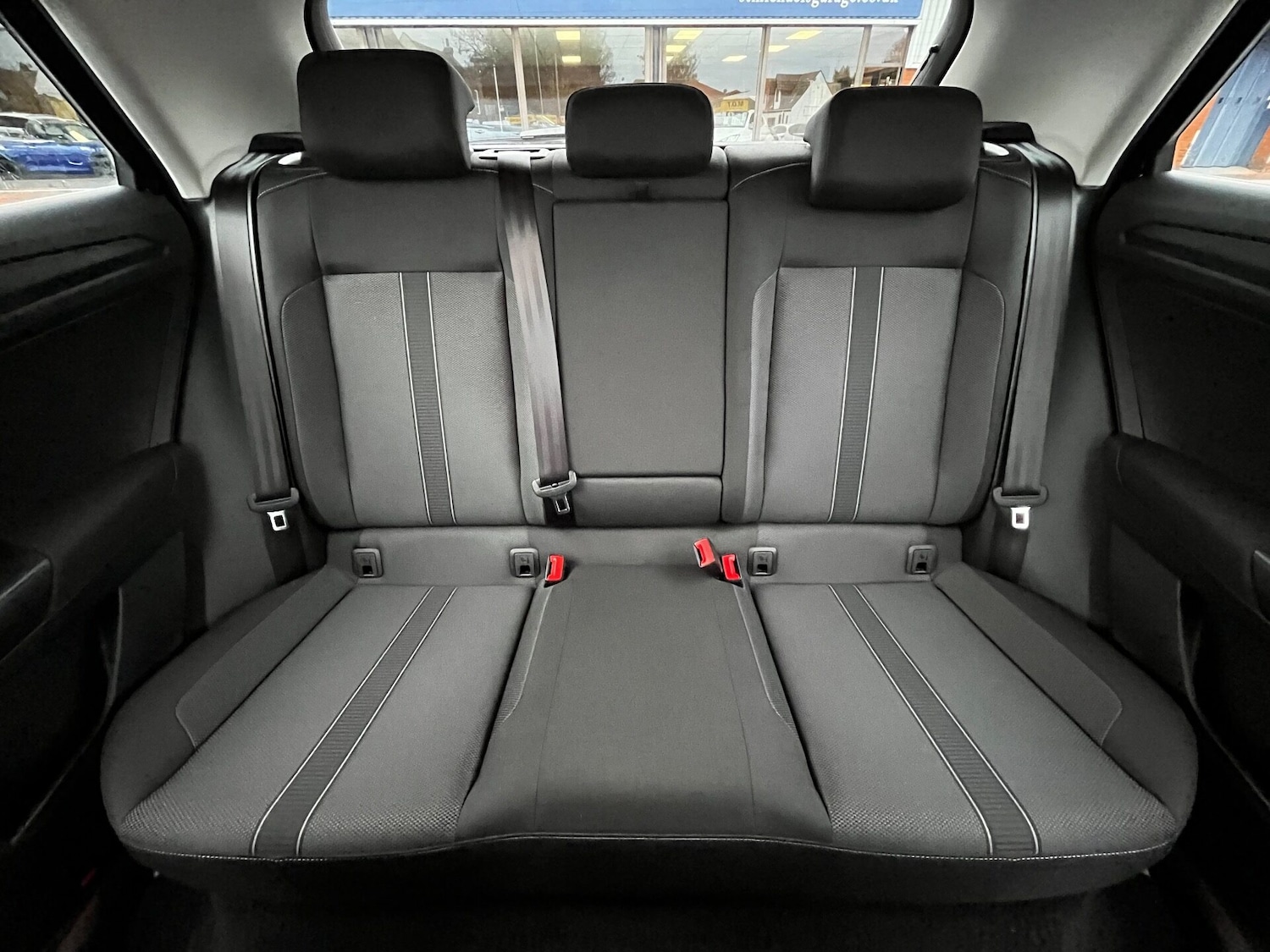 Used Volkswagen T-Roc 2025 for sale - 76588308: Photo 30