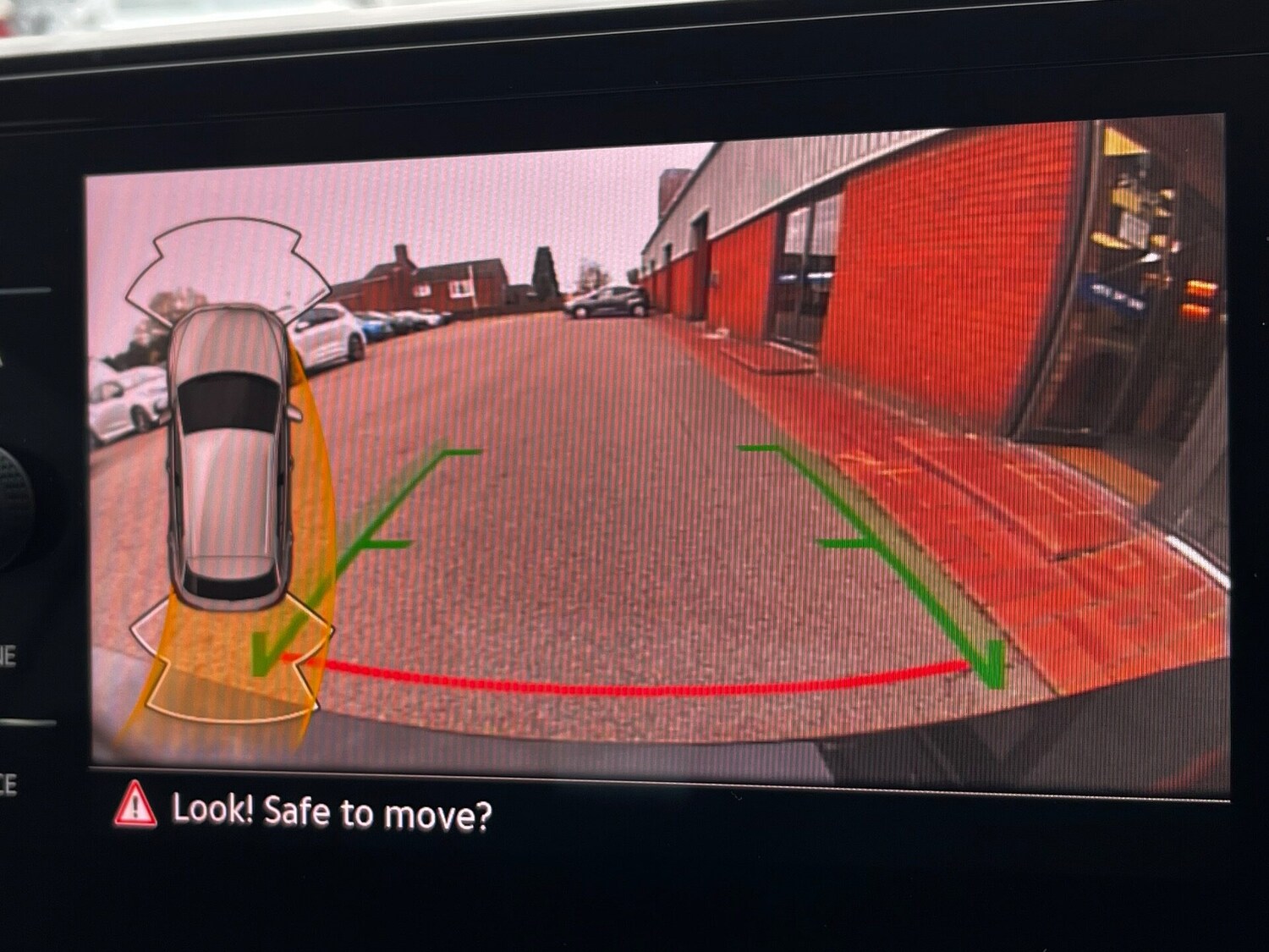 Used Volkswagen T-Roc 2025 for sale - 76588308: Photo 33