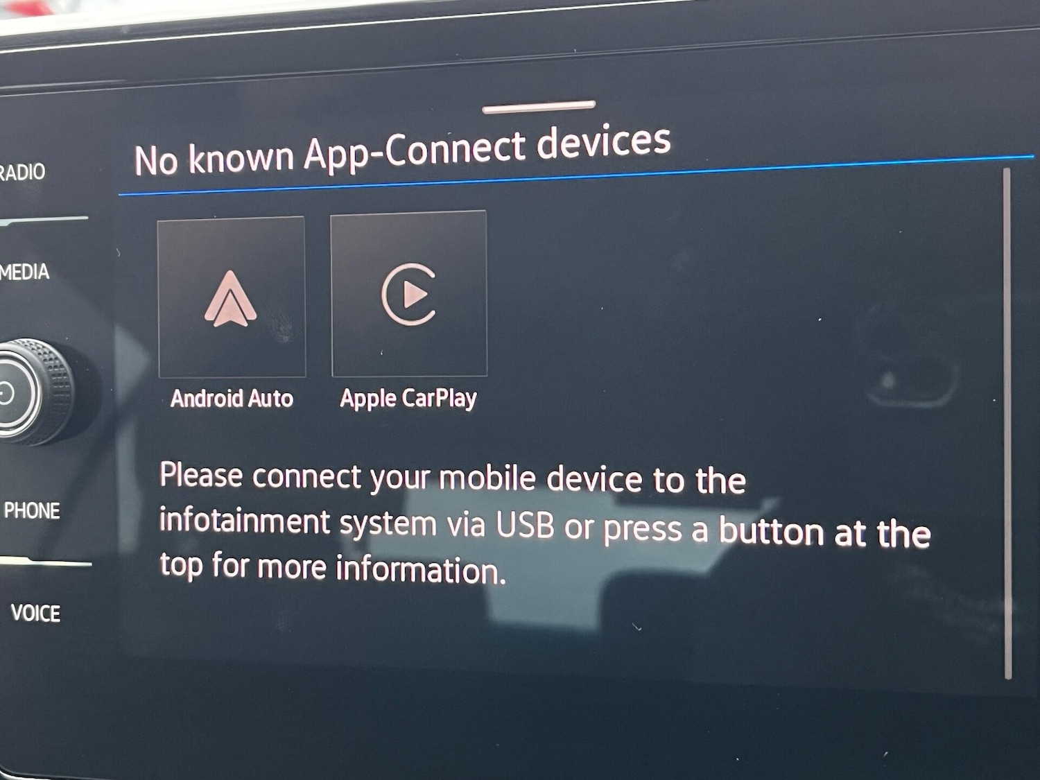 Used Volkswagen T-Roc 2025 for sale - 76588308: Photo 44