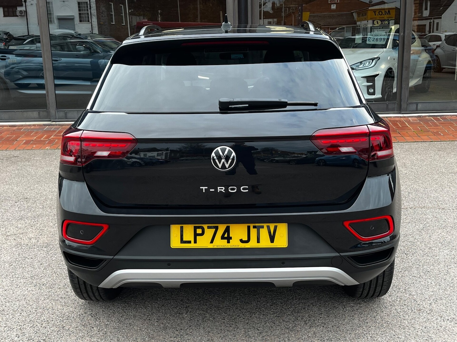Used Volkswagen T-Roc 2025 for sale - 76588308: Photo 6