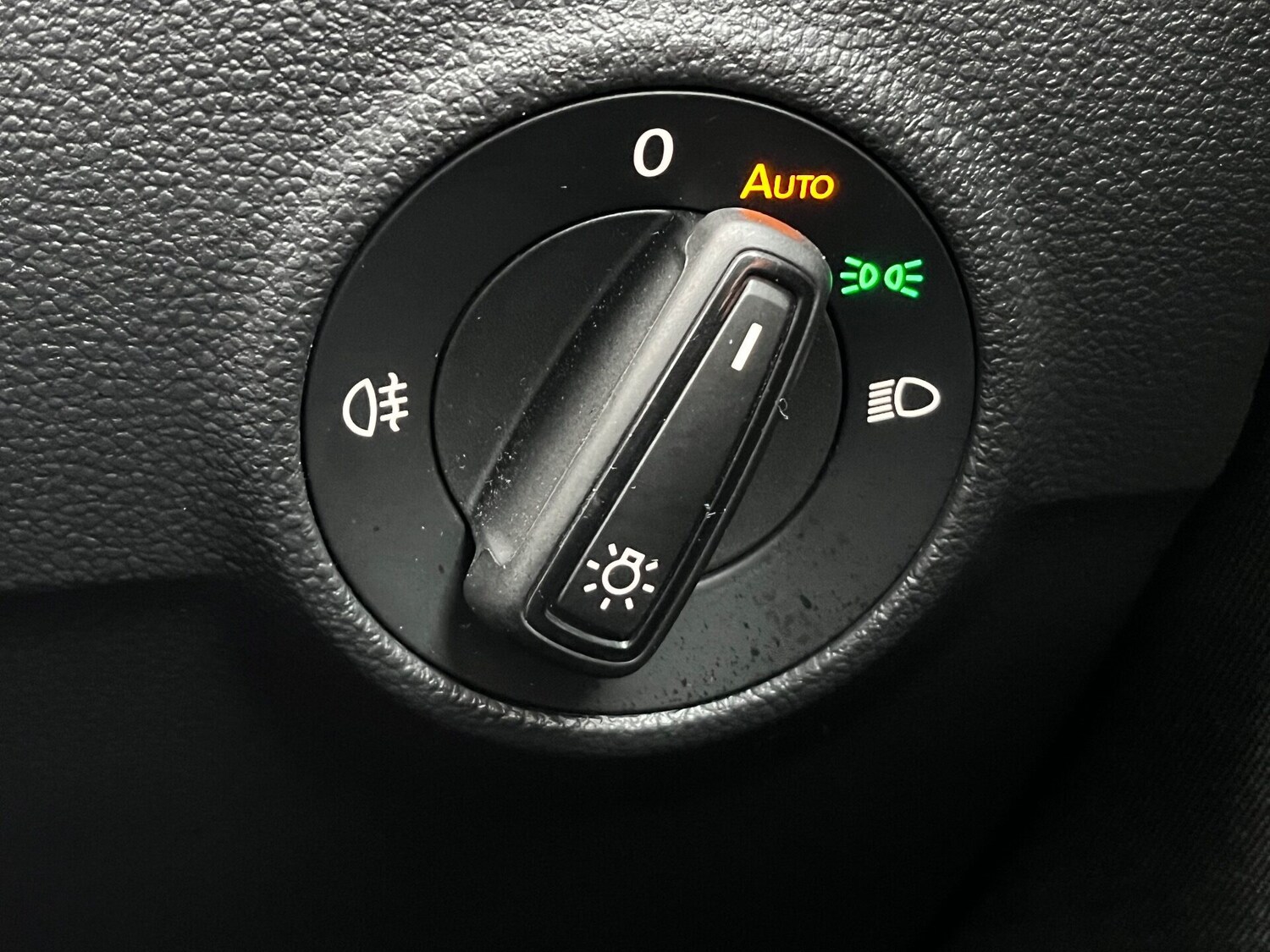 Used Volkswagen T-Roc 2025 for sale - 76588308: Photo 67