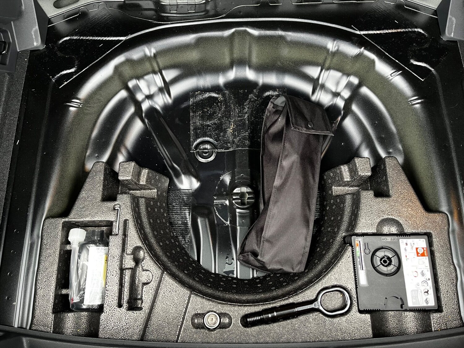 Used Volkswagen T-Roc 2025 for sale - 76588308: Photo 74