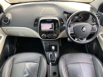 Used Renault Captur 2019 for sale - 76971030: Photo