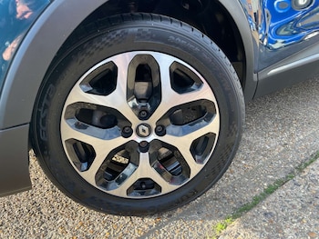 Used Renault Captur 2019 for sale - 76971030: Photo