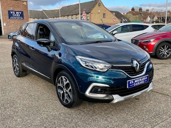 Used Renault Captur 2019 for sale - 76971030: Photo