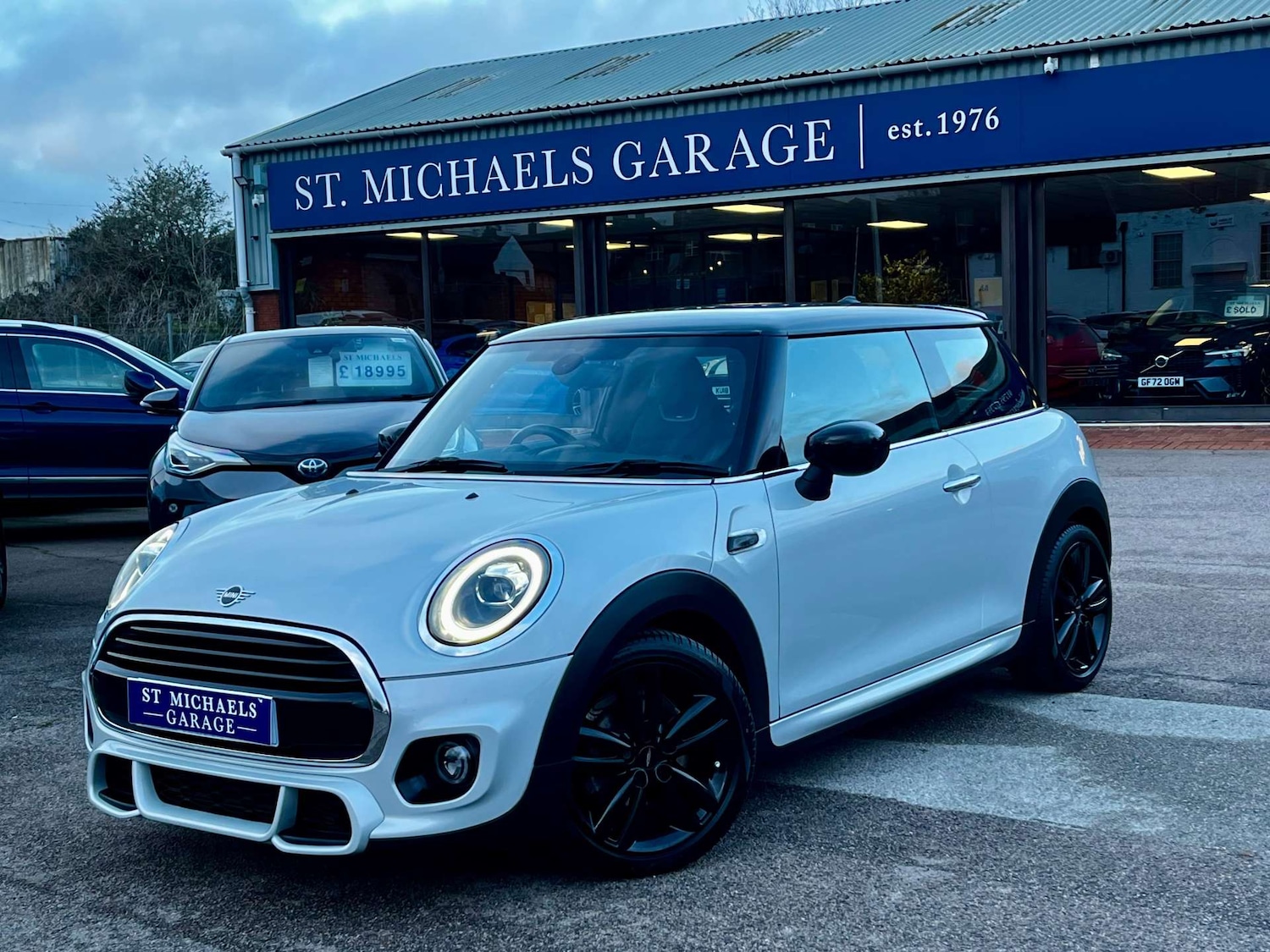 Used MINI Hatch 2020 for sale - 76957820: Photo 1