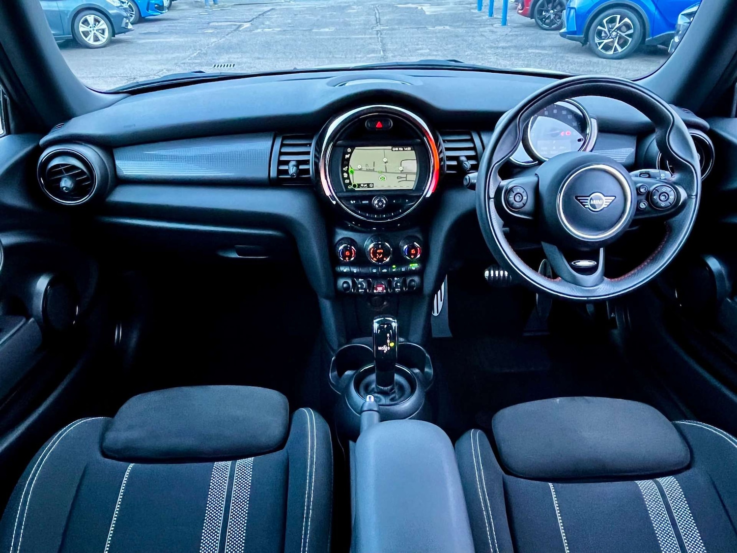 Used MINI Hatch 2020 for sale - 76957820: Photo 2