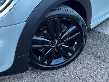 Used MINI Hatch 2020 for sale - 76957820: Photo