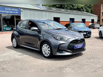 Used Toyota Yaris 2021 for sale - 78876811: Photo