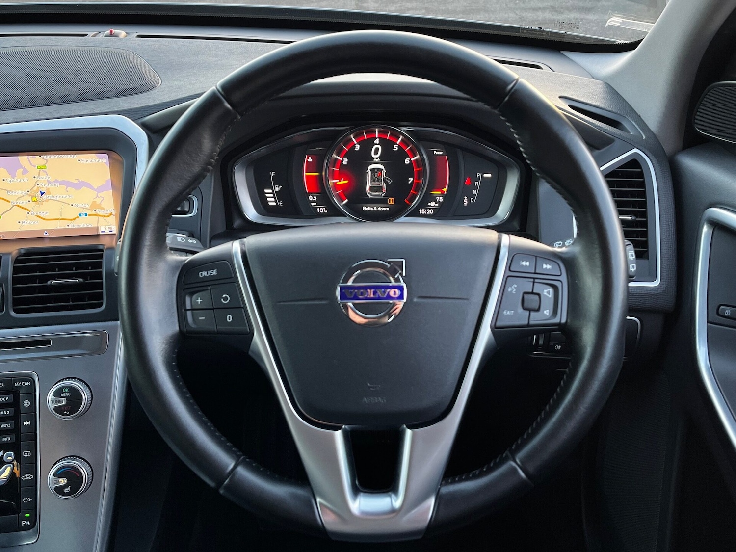 Used Volvo XC60 2017 for sale - 76739406: Photo 20