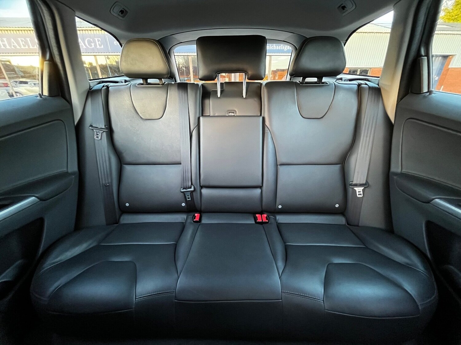 Used Volvo XC60 2017 for sale - 76739406: Photo 55