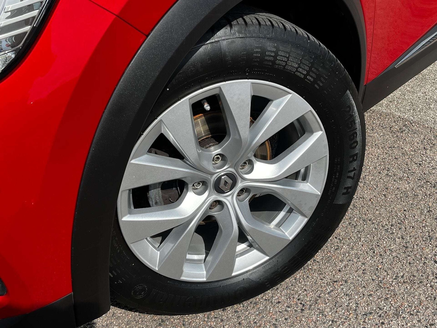 Used Renault Captur 2020 for sale - 76905300: Photo 3