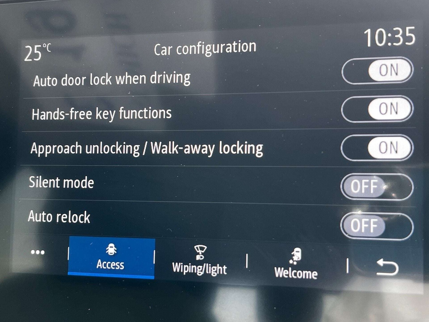 Used Renault Captur 2020 for sale - 76905300: Photo 41