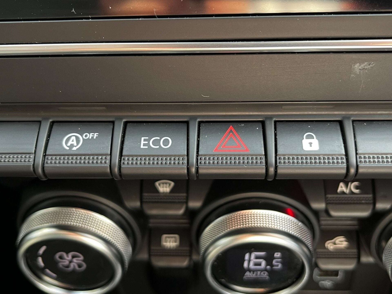 Used Renault Captur 2020 for sale - 76905300: Photo 46