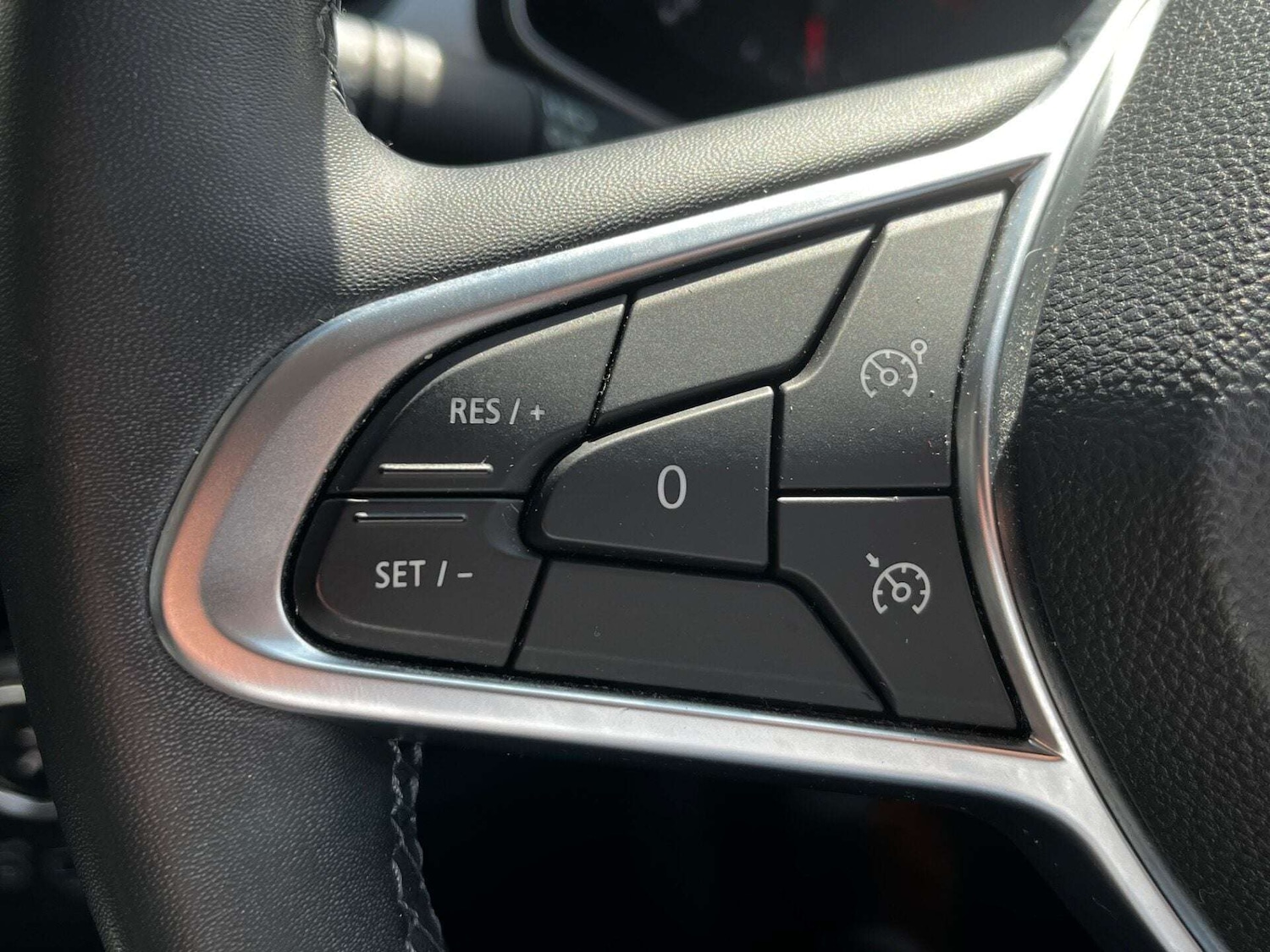 Used Renault Captur 2020 for sale - 76905300: Photo 53