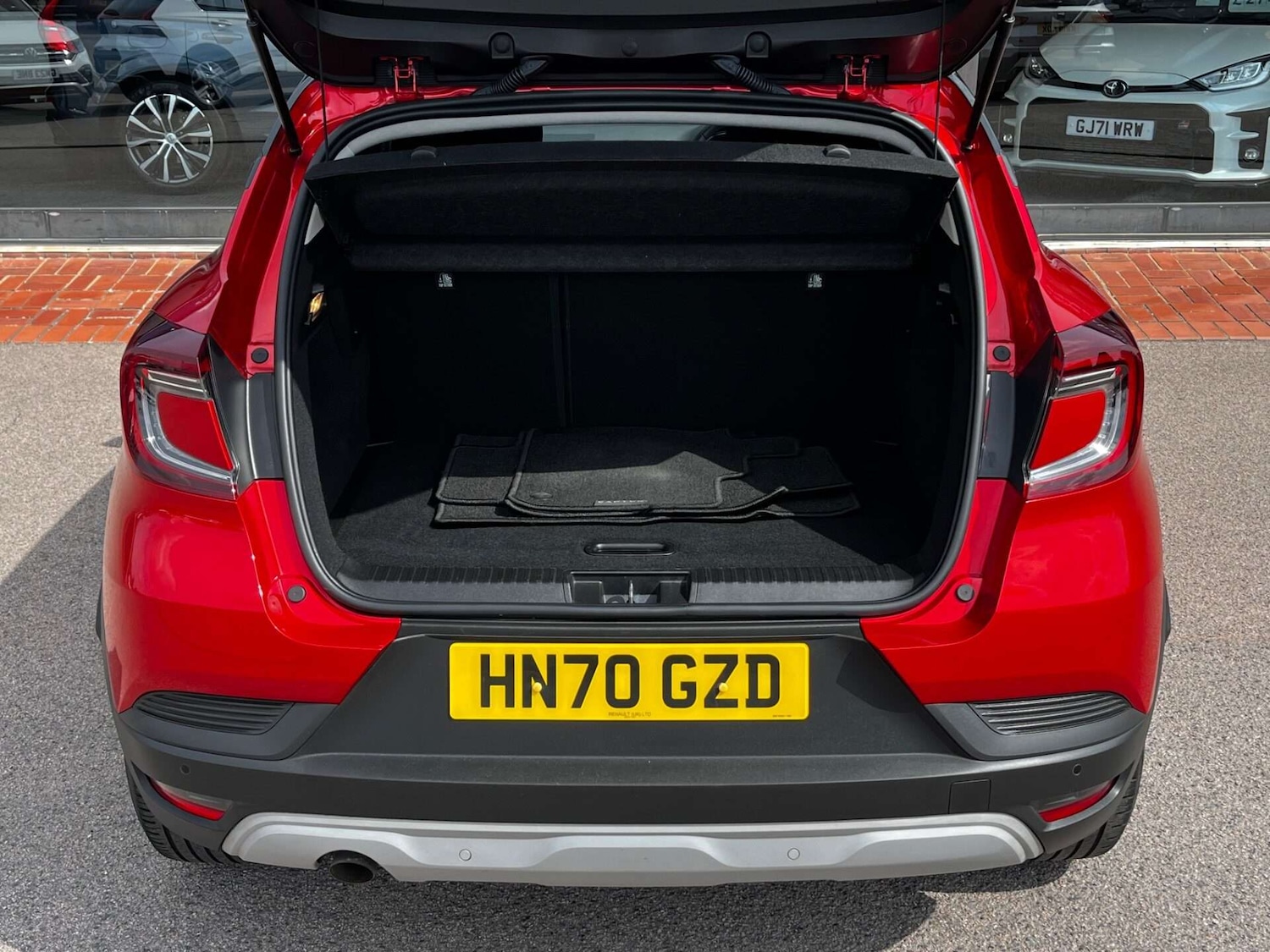 Used Renault Captur 2020 for sale - 76905300: Photo 65