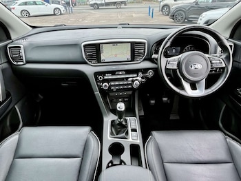 Used Kia Sportage 2020 for sale - 76905337: Photo