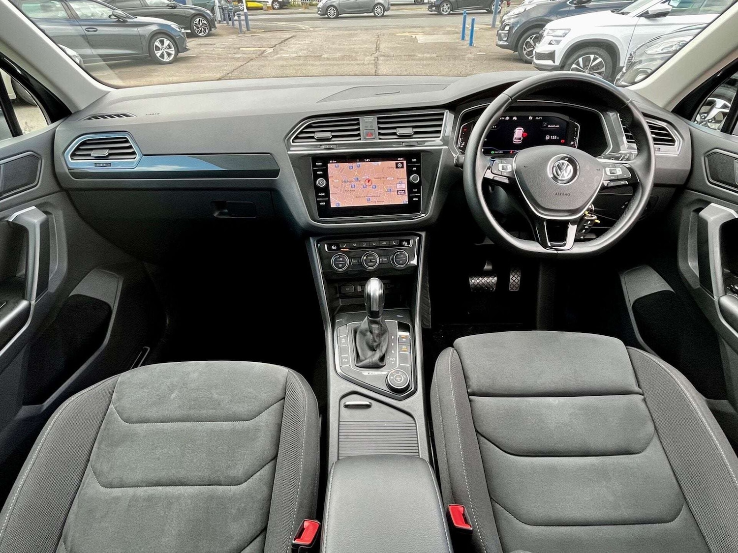 Used Volkswagen Tiguan 2020 for sale - 76905321: Photo 2