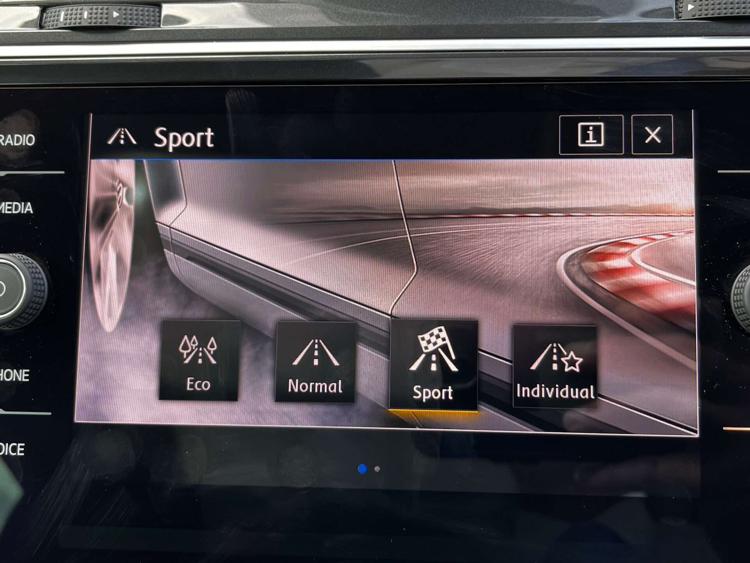 Used Volkswagen Tiguan 2020 for sale - 76905321: Photo 53