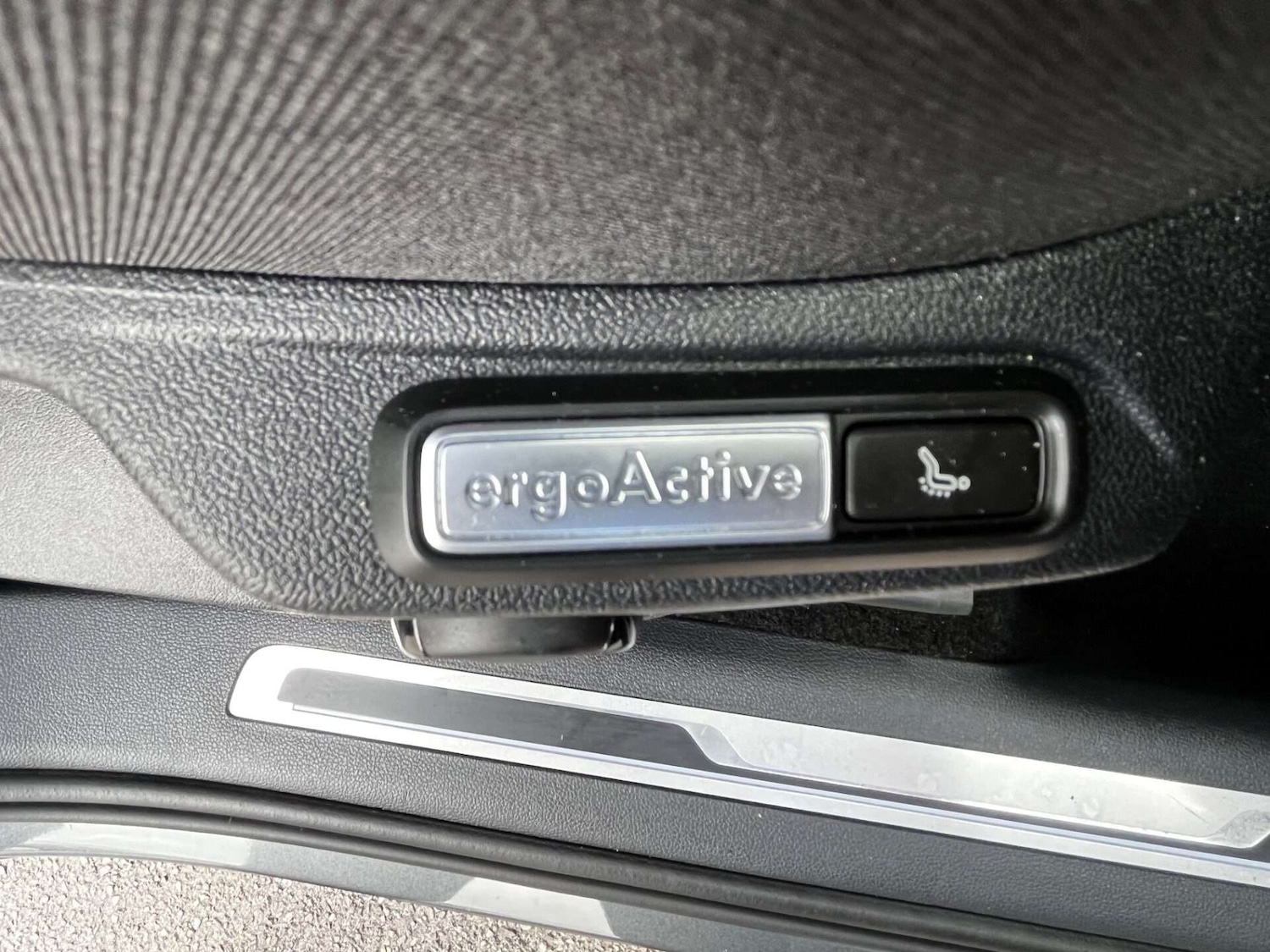 Used Volkswagen Tiguan 2020 for sale - 76905321: Photo 79