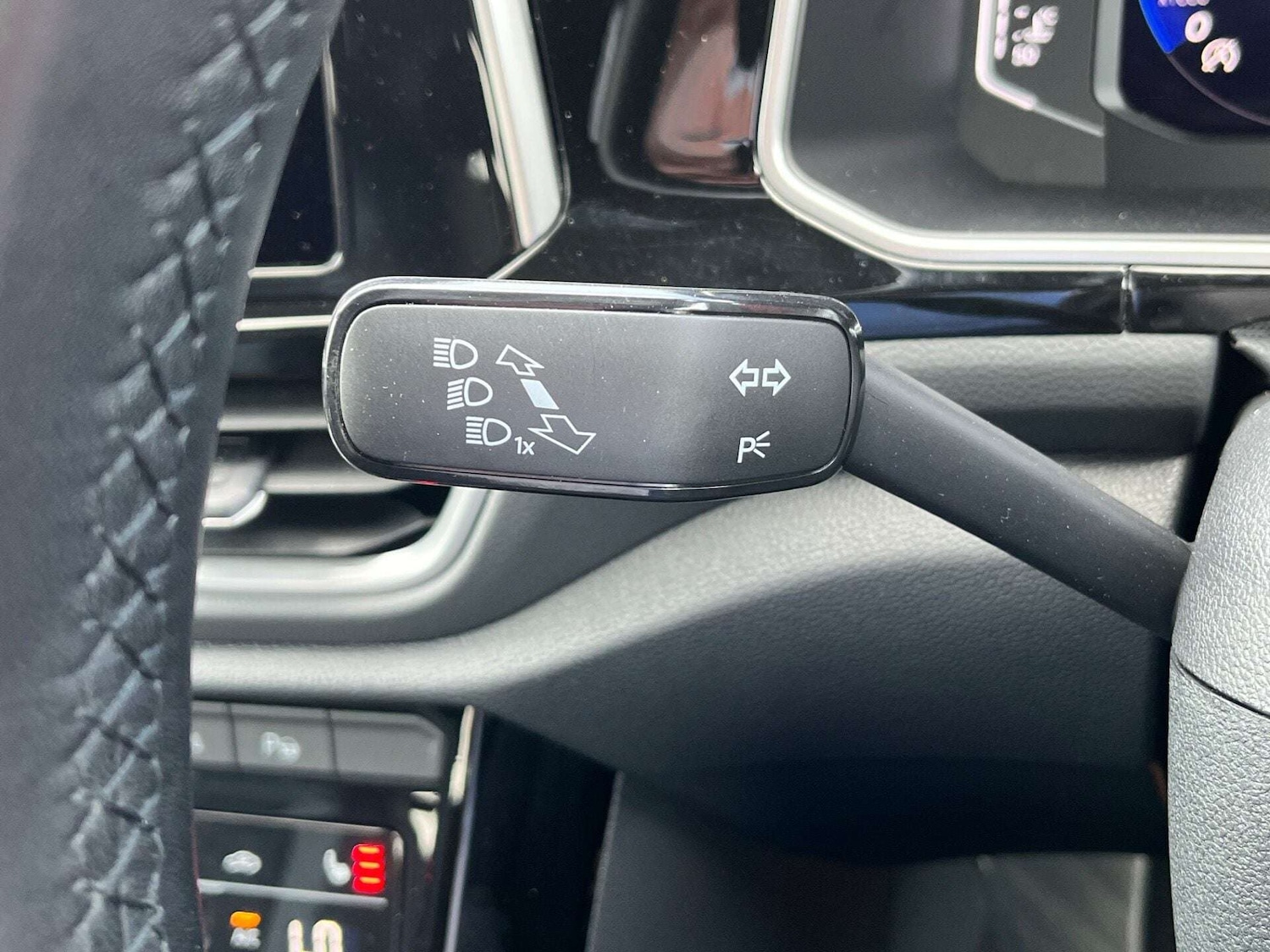 Used Volkswagen T-Roc 2022 for sale - 76905340: Photo 57