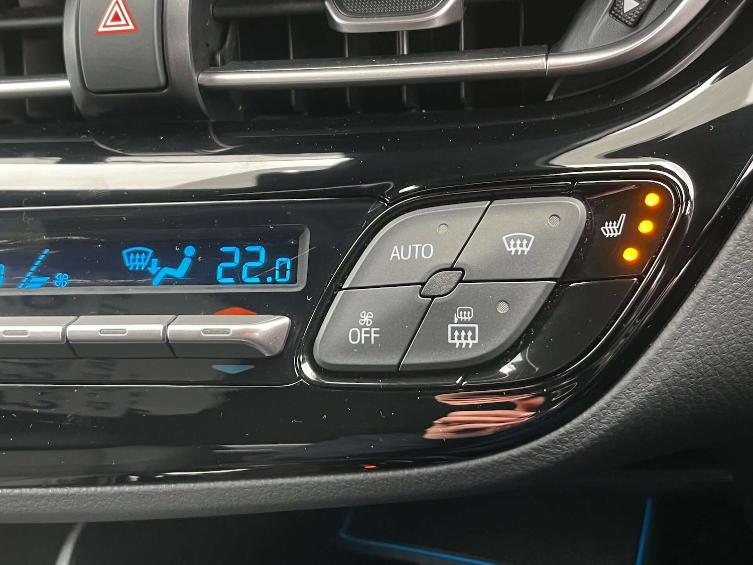 Used Toyota C-HR 2021 for sale - 76905258: Photo 47