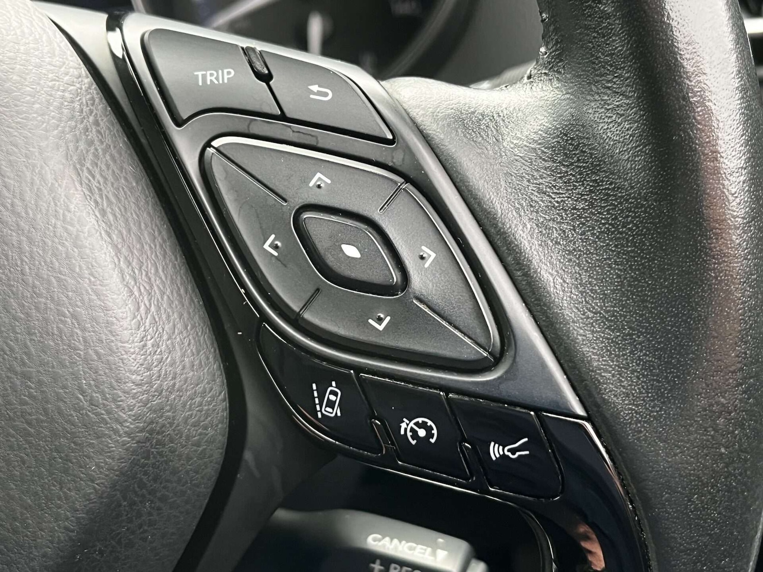 Used Toyota C-HR 2021 for sale - 76905258: Photo 52