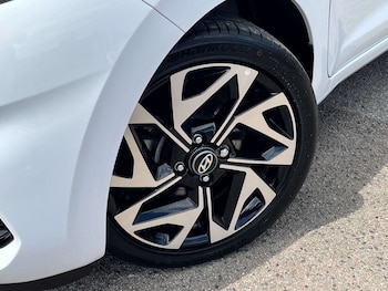 Used Hyundai i10 2022 for sale - 76905334: Photo