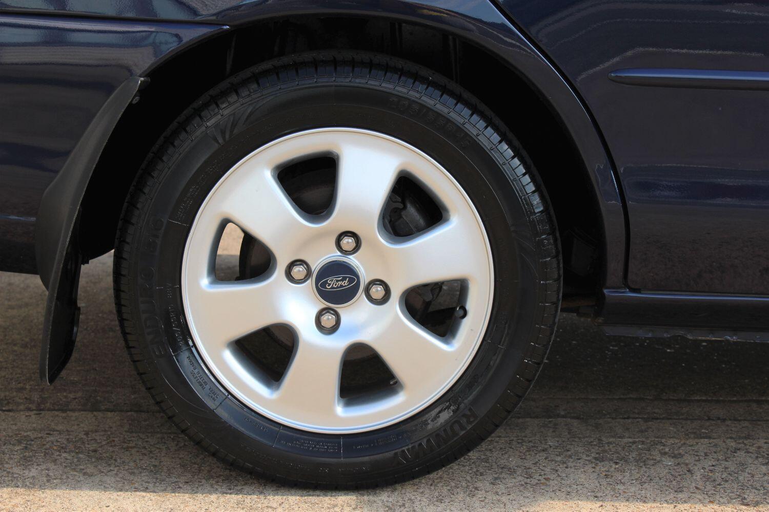 Used Ford Mondeo 1996 for sale - 77464871: Photo 27