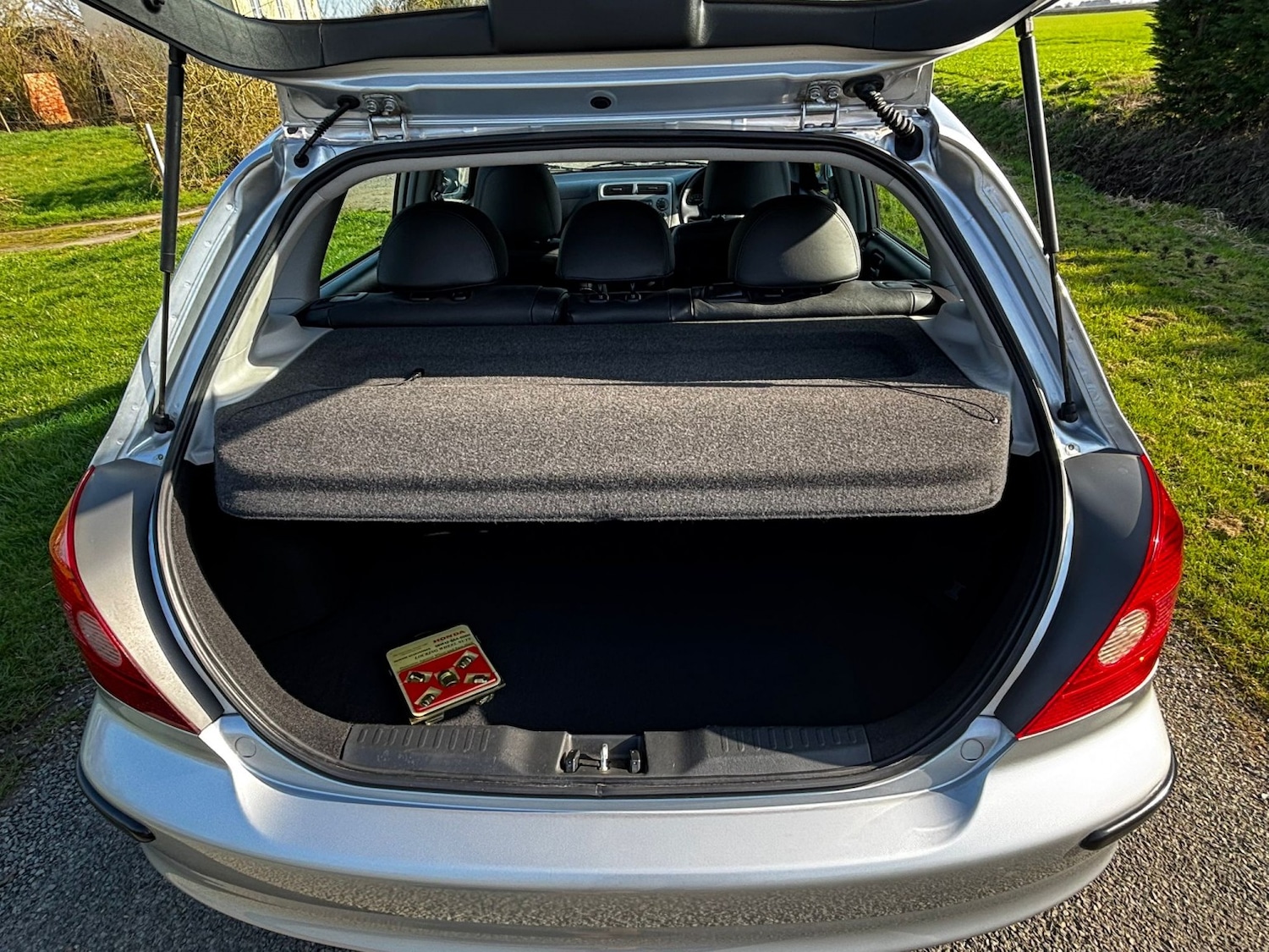 Used Honda Civic 2003 for sale - 76418374: Photo 35