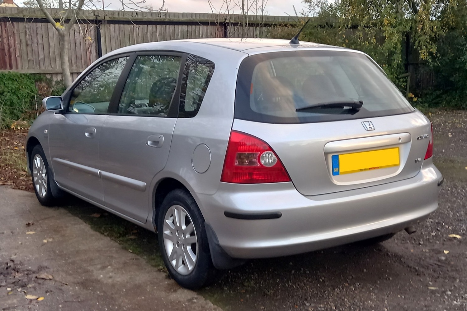 Used Honda Civic 2003 for sale - 76418374: Photo 5