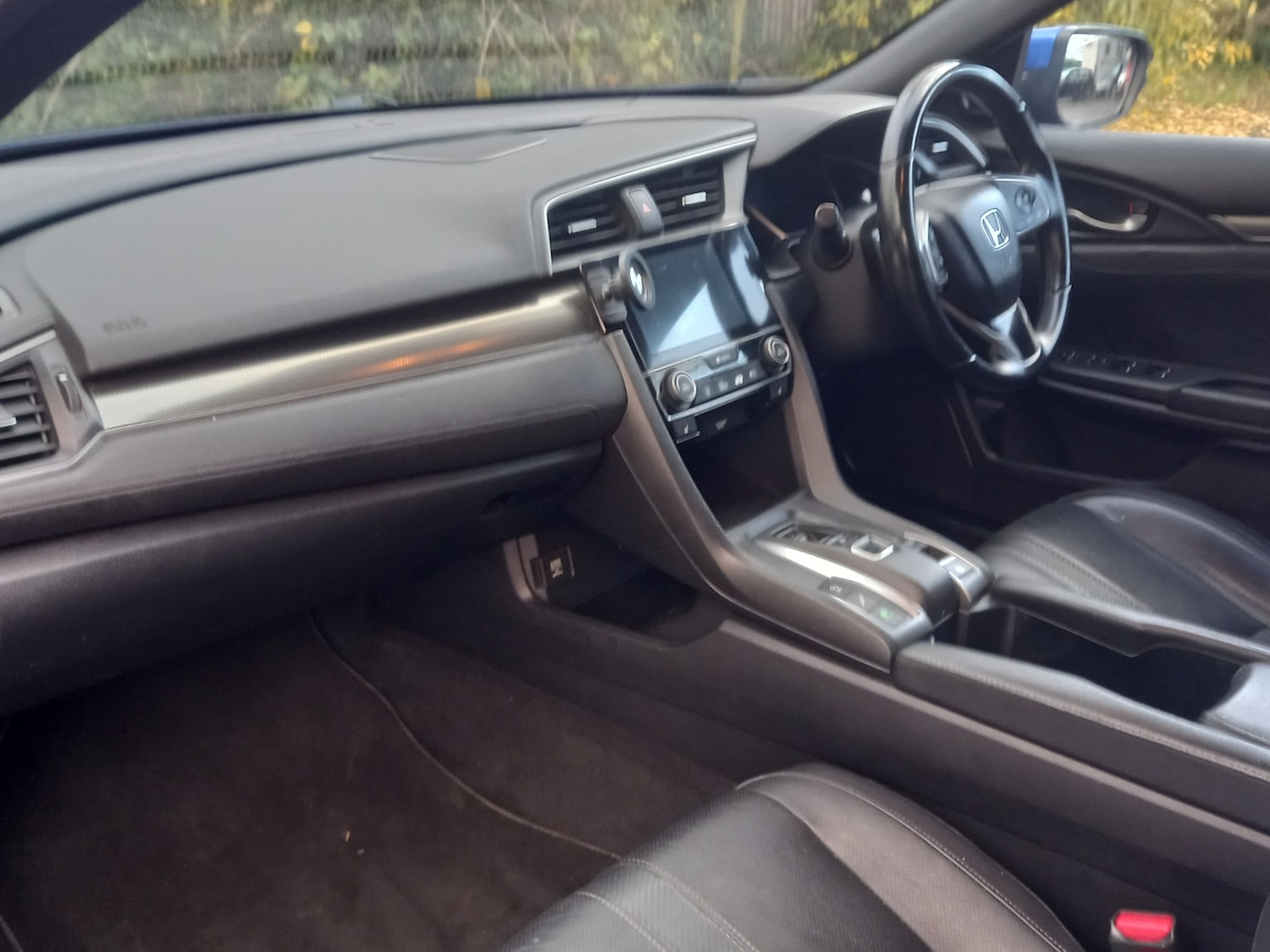 Used Honda Civic 2018 for sale - 76891750: Photo 10