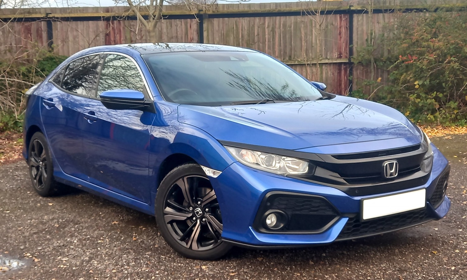 Used Honda Civic 2018 for sale - 76891750: Photo 2