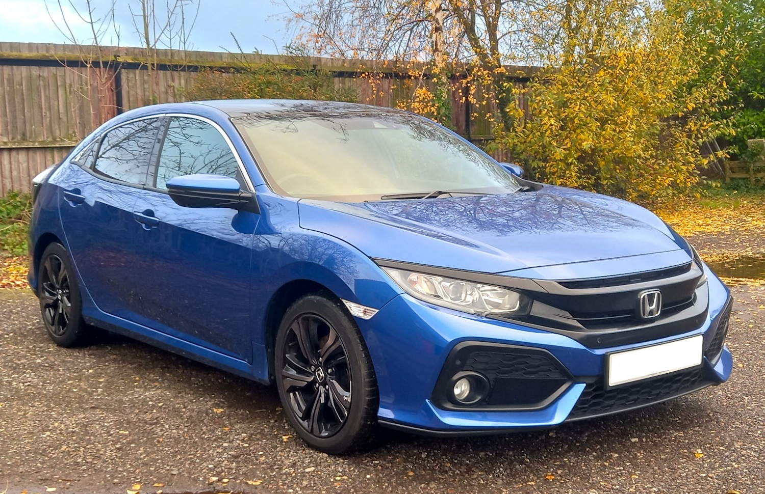 Used Honda Civic 2018 for sale - 76891750: Photo 3