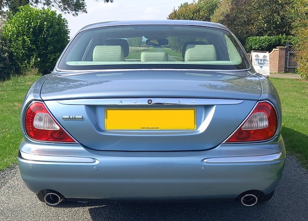Used Jaguar XJ 2003 for sale - 76293192: Photo 13