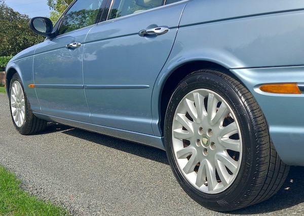 Used Jaguar XJ 2003 for sale - 76293192: Photo 32