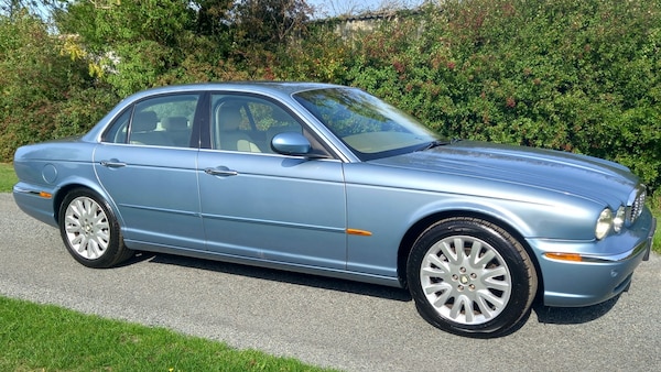 Used Jaguar XJ 2003 for sale - 76293192: Photo 3