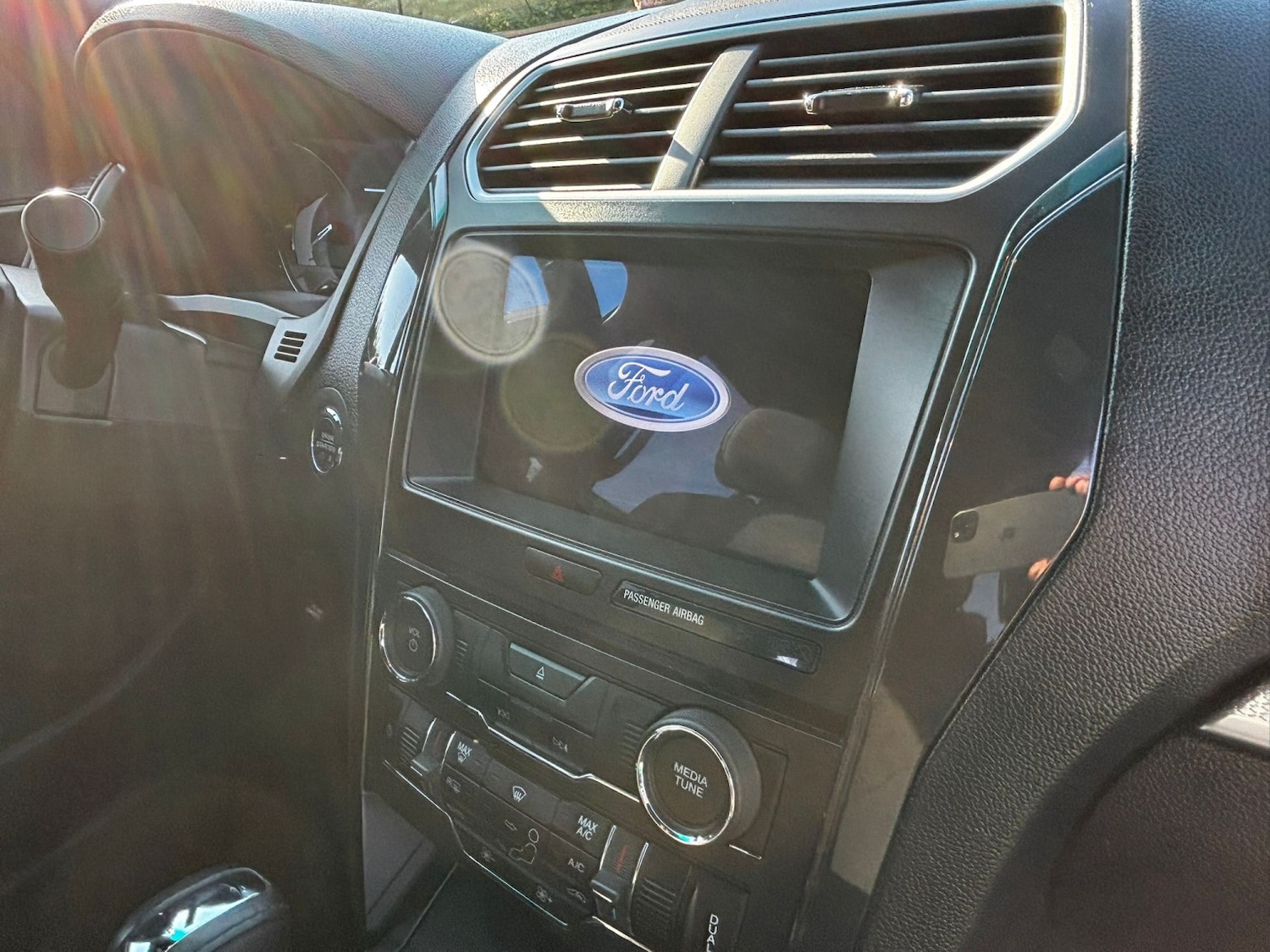 Used Ford Explorer 2017 for sale - 77636987: Photo 32