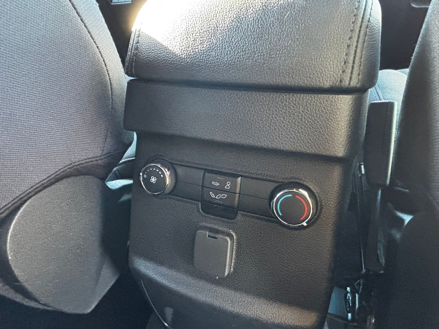 Used Ford Explorer 2017 for sale - 77636987: Photo 39