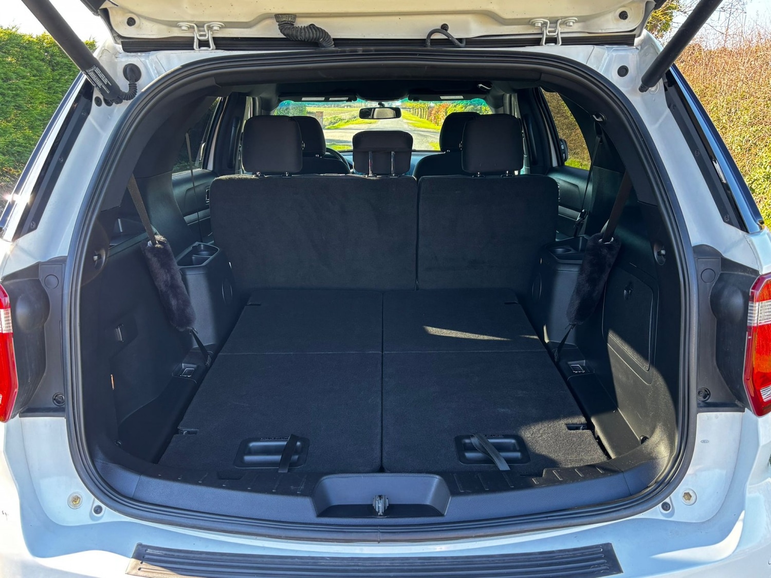 Used Ford Explorer 2017 for sale - 77636987: Photo 42