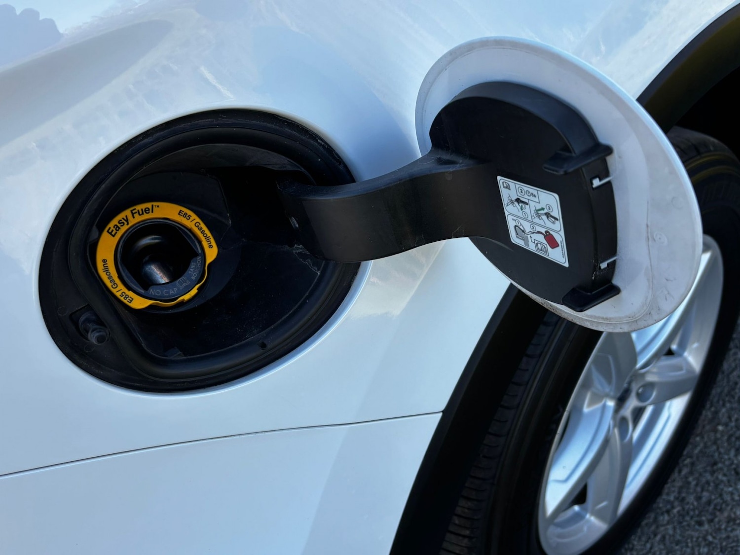 Used Ford Explorer 2017 for sale - 77636987: Photo 48