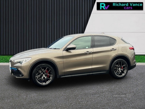 Used Alfa Romeo Stelvio 2018 for sale - 76458336: Photo 3