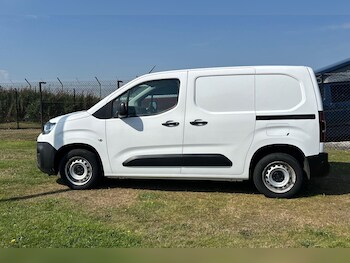 Used Citroen Berlingo 2020 for sale - 75646231: Photo