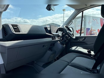Used Volkswagen Crafter 2025 for sale - 75915520: Photo