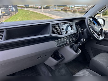 Used Volkswagen Transporter 2024 for sale - 75319201: Photo