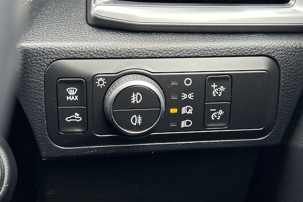 Used Volkswagen Amarok 2024 for sale - 76227294: Photo 24