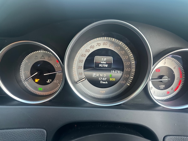Used Mercedes-Benz C-Class 2015 for sale - 76190161: Photo 22