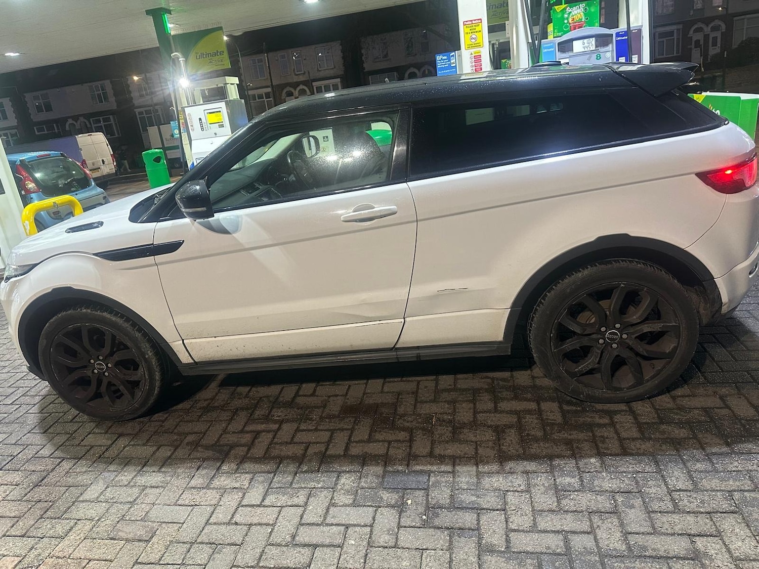 Used Land Rover Range Rover Evoque 2011 for sale - 77278469: Photo 2